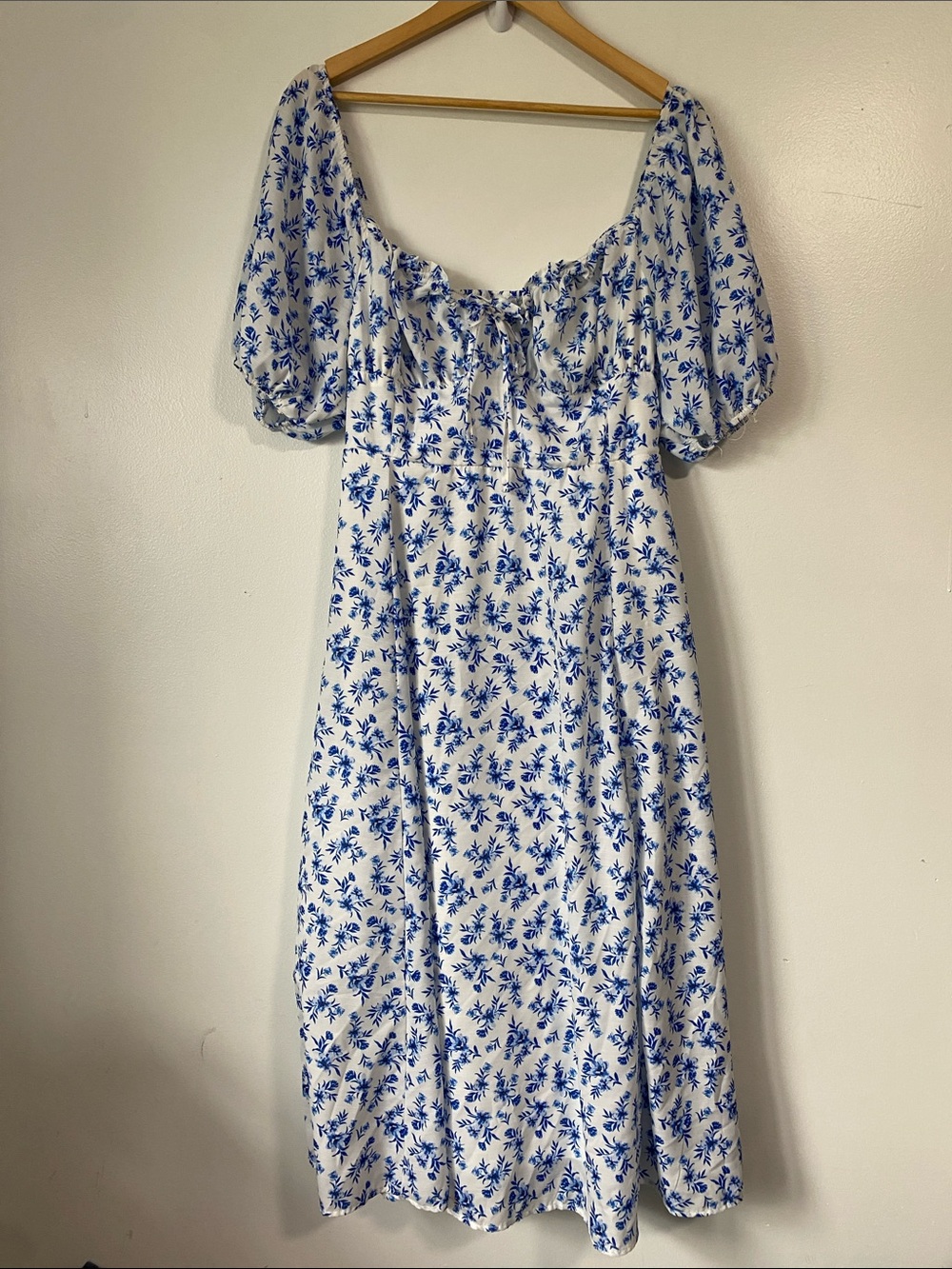 Baltic Born Gwen Smocked Midi Dress Blue Floral Midi puff sleeve XL - Picture 2 of 12